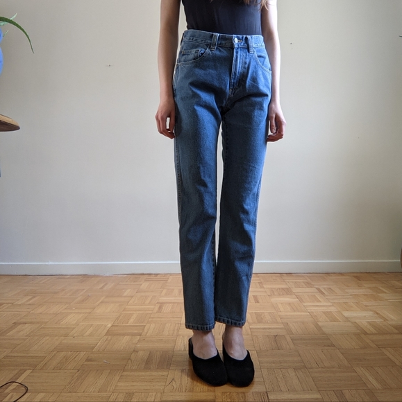 Red Head Highwaist Straight Leg Jeans - Picture 3 of 6
